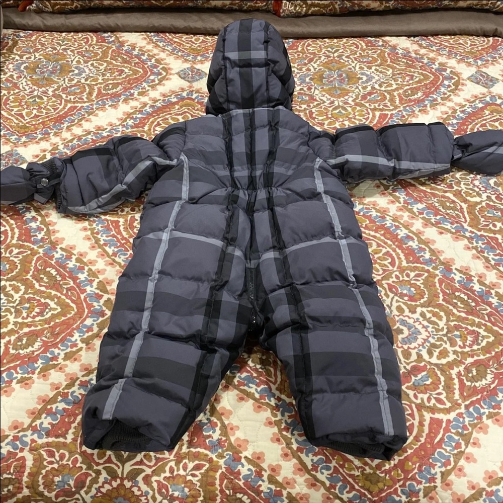 L@@k!!! Burberry Infant Puffer Snowsuit (12mth)